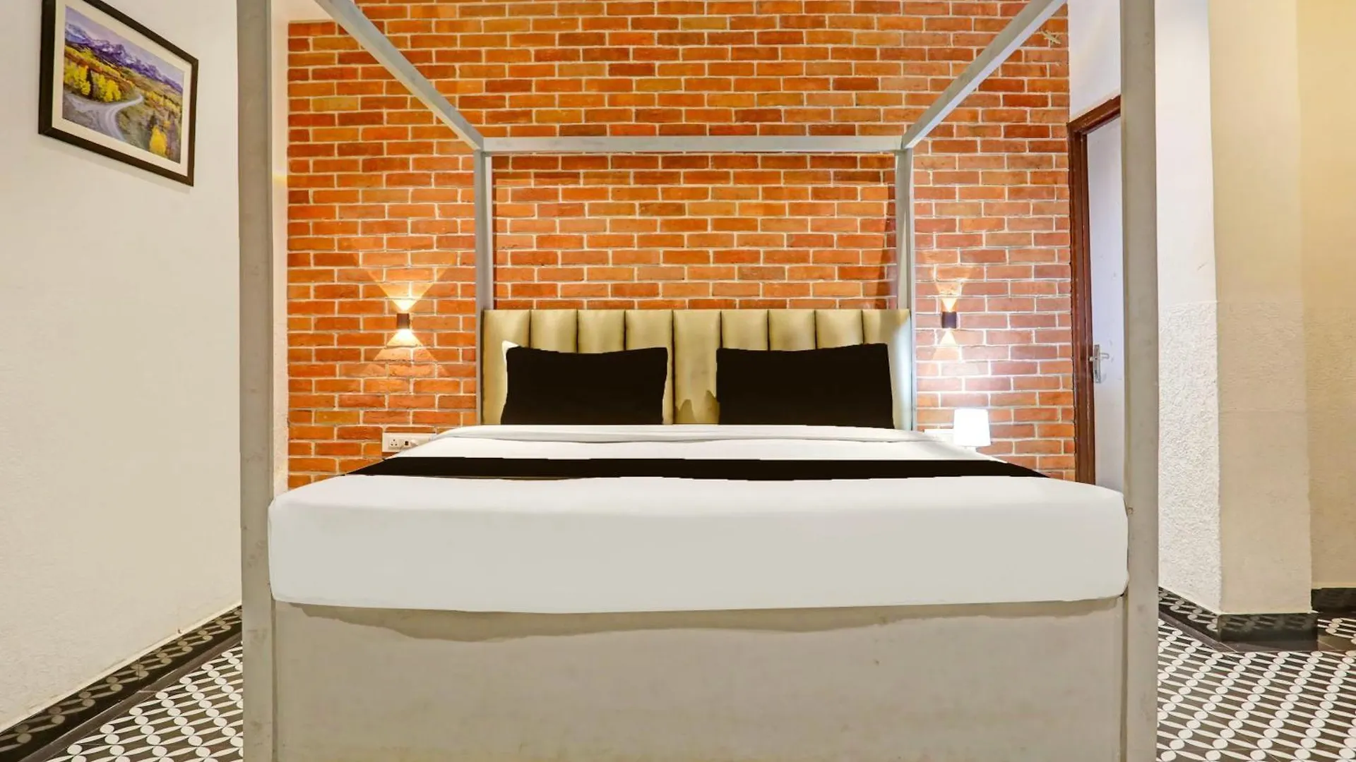 Super Townhouse Cantonment Varanasi Formerly Sarin Inn