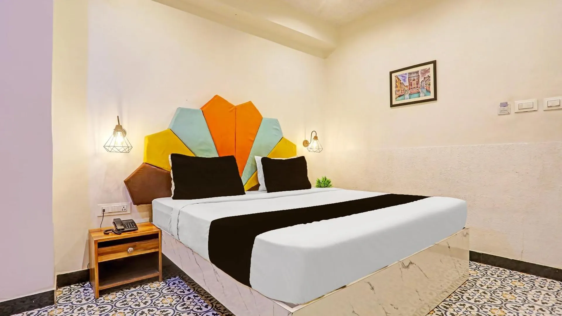 Super Townhouse Cantonment Varanasi Formerly Sarin Inn Hotel