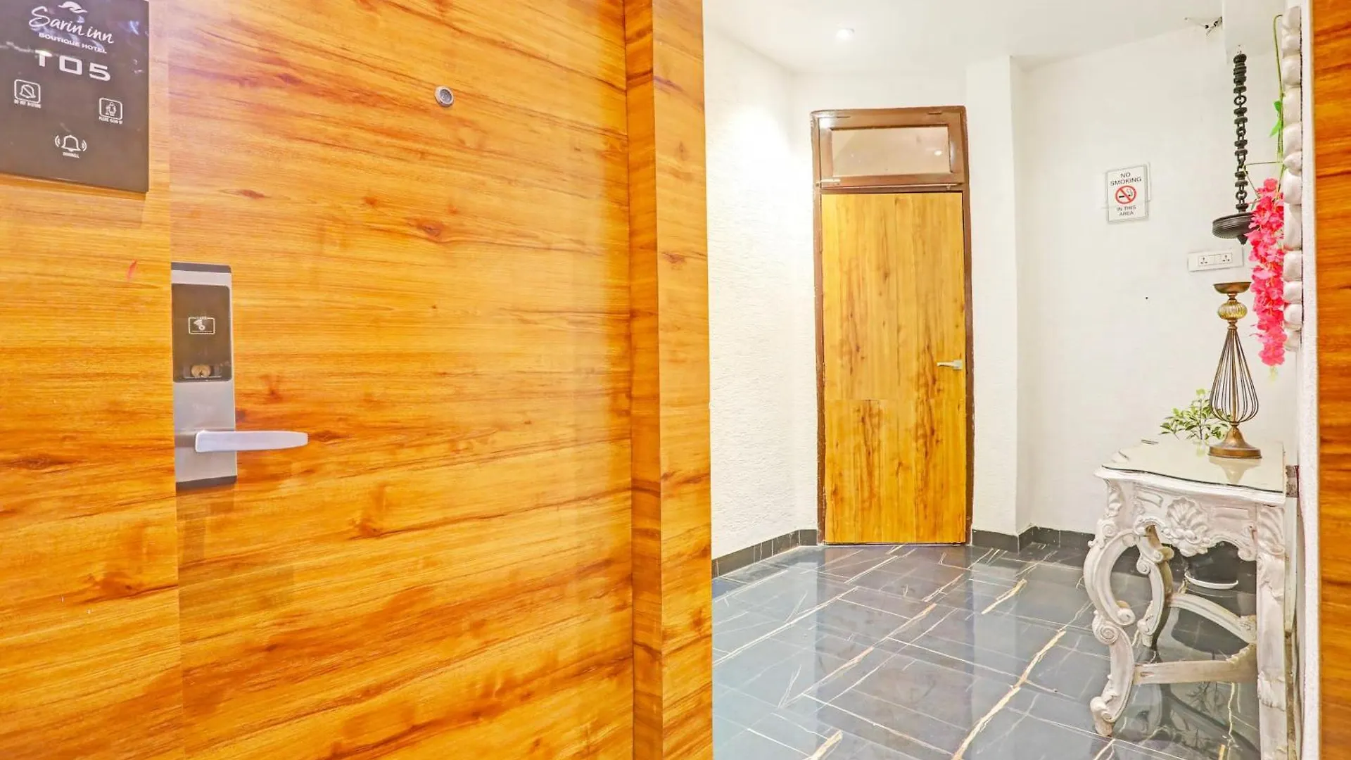 Super Townhouse Cantonment Varanasi Formerly Sarin Inn Hotel